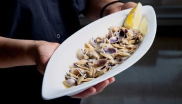 Ración de mejillones al vapor