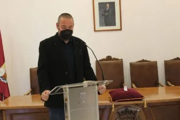 toma de posesion de juan sapena como concejal del ayuntamiento de denia
