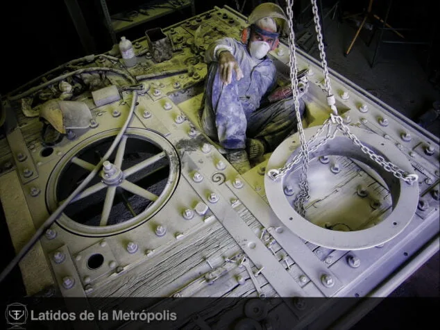 Así es la escultura, creada con materiales de ferrocarril, que presidirá la estación de tren de Dénia 5 trabajos para crear la escultura latidos de la metropolis