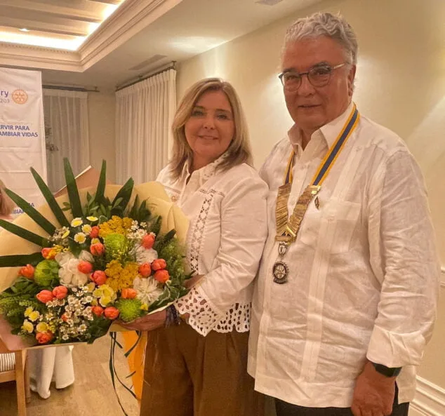 Paco Chapa es el nuevo presidente del Rotary Club Dénia 1 Imagen: Adela Chelet y Paco Chapa