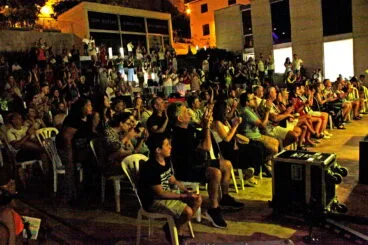 Concierto de Judit Neddermann y Aplec de Danses 01