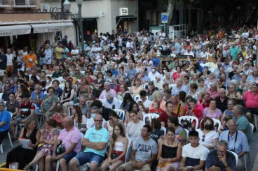 Concierto de Judit Neddermann y Aplec de Danses 15
