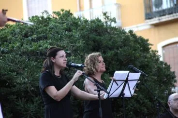 Concierto de Judit Neddermann y Aplec de Danses 23