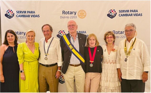 Imagen: Junta directiva 2022-23 del Rotary Club Dénia