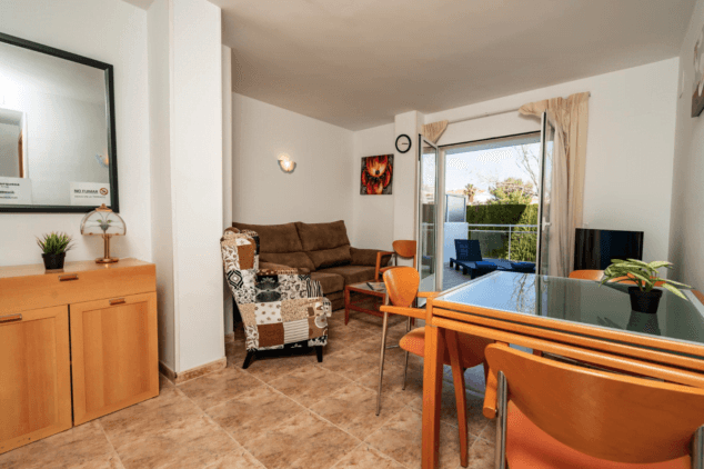 salon comedor con salida directa a la terraza