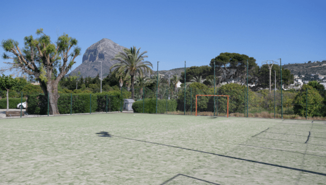 camp de futbol en càmping javea