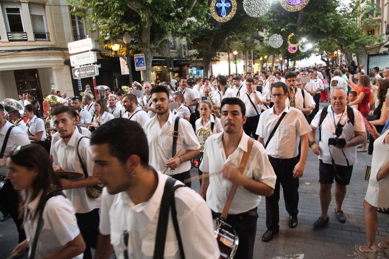 Desfile infantil de Moros y Cristianos en Dénia 10