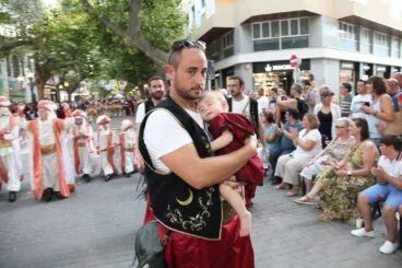 Desfile infantil de Moros y Cristianos en Dénia 111