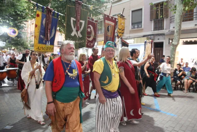 desfile infantil de moros y cristianos en denia 15