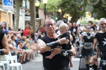 Desfile infantil de Moros y Cristianos en Dénia 26