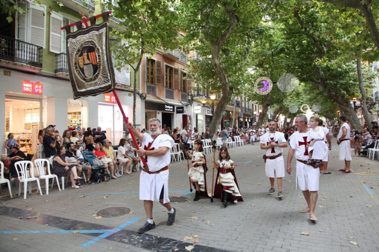 Children's parade of Moors and Christians in Dénia 37