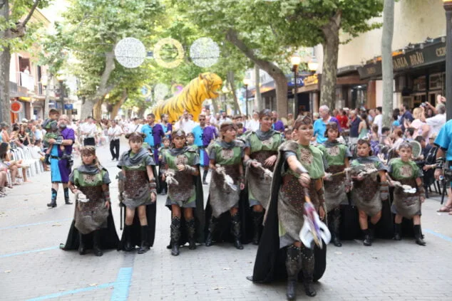 desfile infantil de moros y cristianos en denia 63