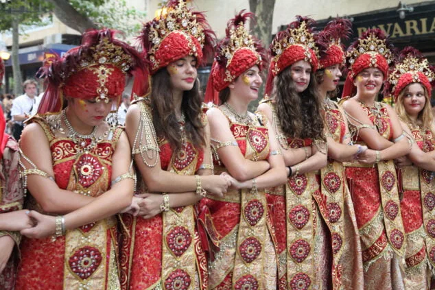 desfile infantil de moros y cristianos en denia 90