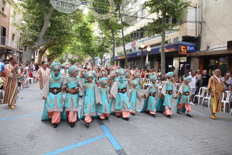 Desfile infantil de Moros y Cristianos en Dénia 92