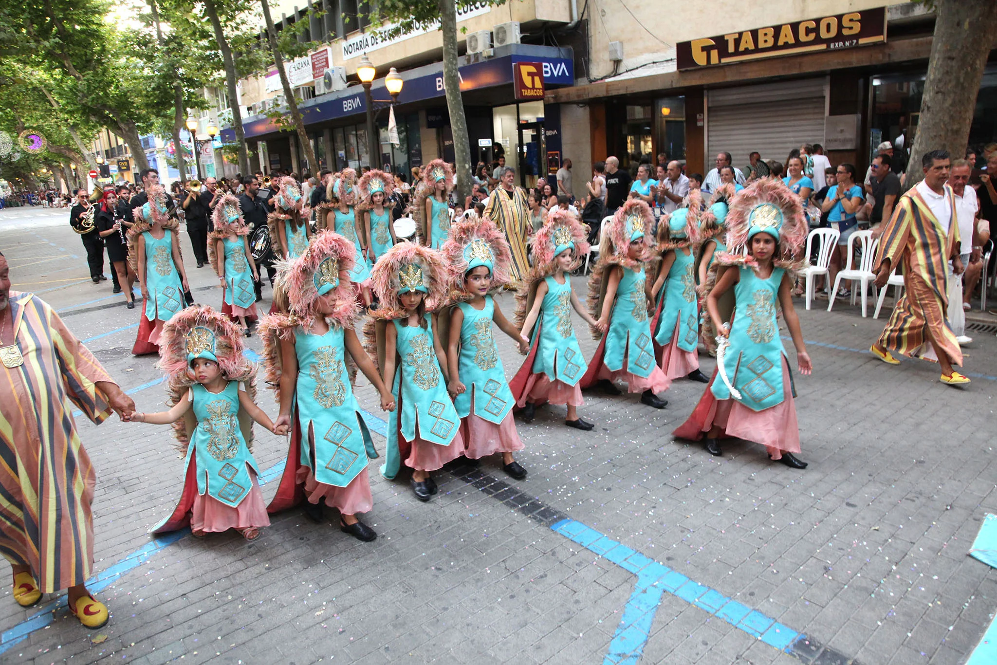 Desfile infantil de Moros y Cristianos en Dénia 94