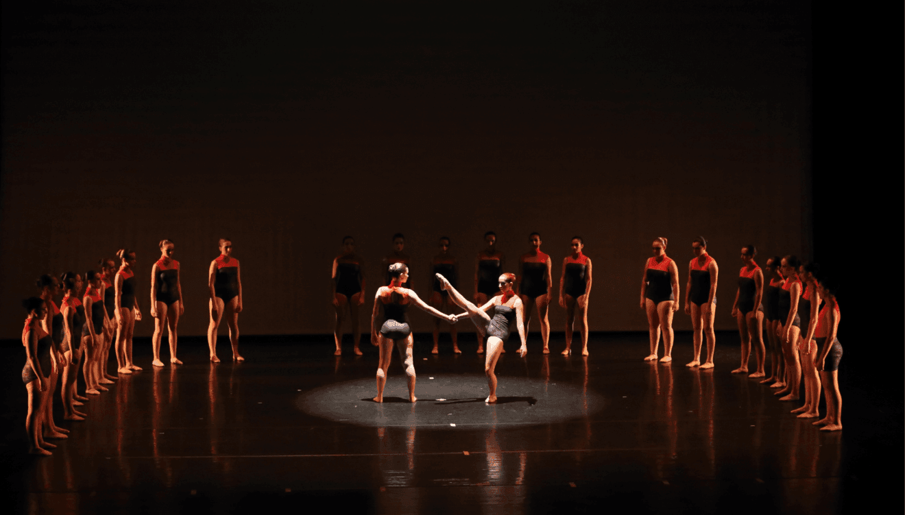 Diferentes modalidades de danza en el estudio Patricia Sentí