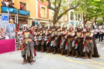 Gran desfile de gala de los Moros y Cristianos de Dénia 01