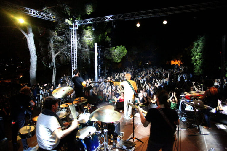 Kiko Veneno, on the stage of Music at the Castell de Dénia
