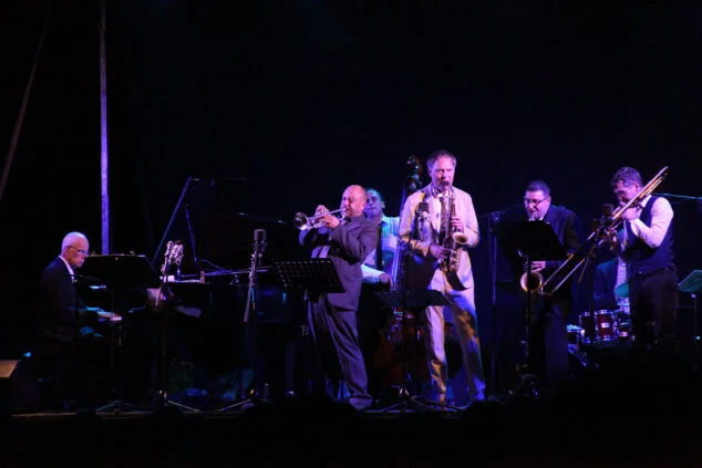 Imagen: Las Ellingtonia Jazz Ensemble deslumbra en el Festival de Jazz de Dénia