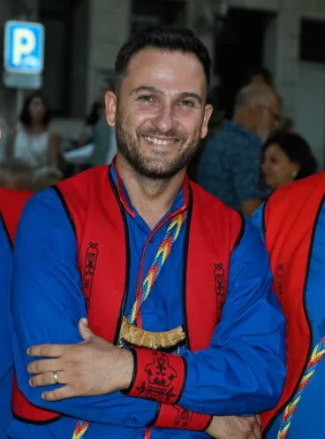 Manu Aguado – Amiries