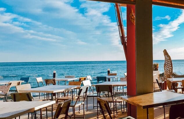 Imagen: Terraza de Los Baños | Foto del Instagram de Los Baños Sunshine