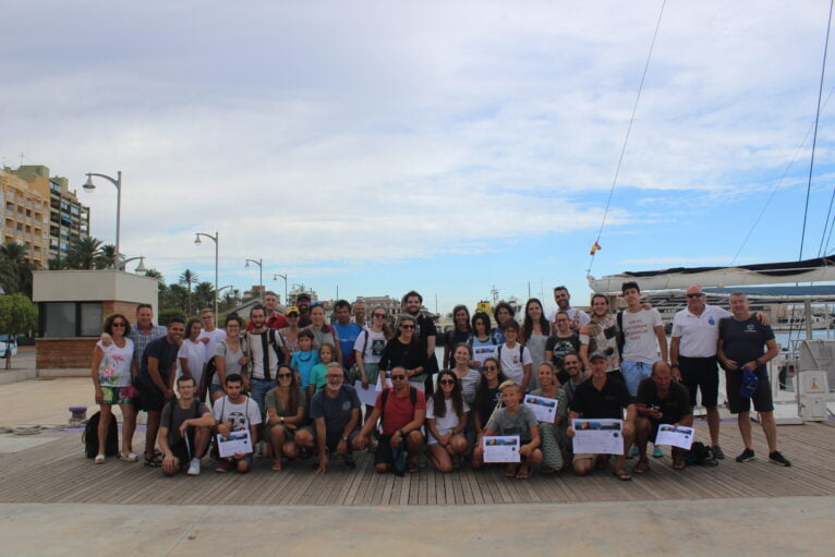 Voluntarios ambientales del proyecto Cabo Rorcual