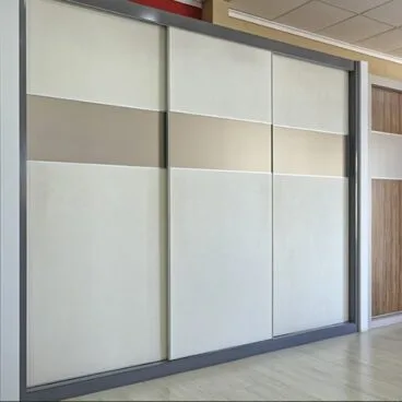 Armarios con puertas correderas – Cocina Fácil