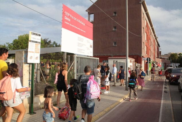 colegios e institutos de denia reabren sus puertas 05