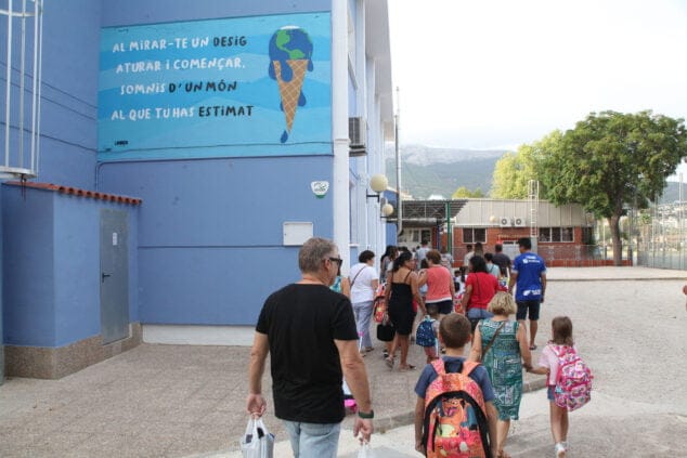 colegios e institutos de denia reabren sus puertas 18