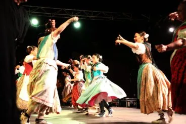 Dianium Dansa en la Mostra de Dansa Folklòrica de Dénia 17