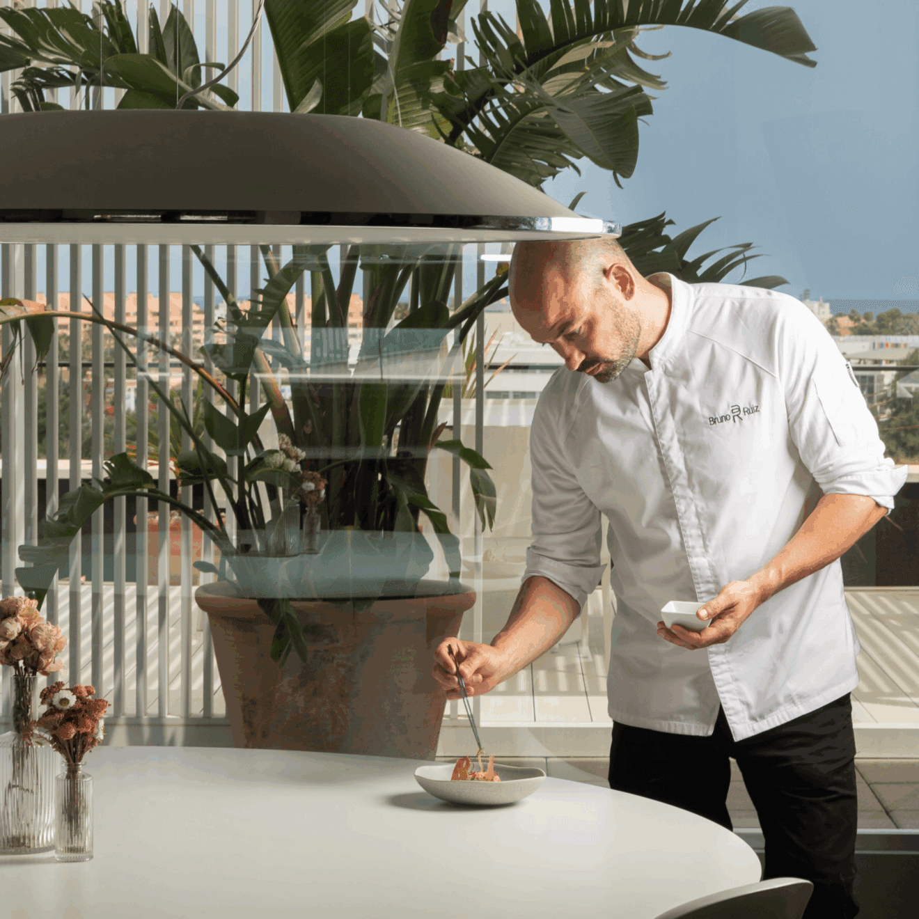 El chef Bruno Ruiz, ganador de un Sol Repsol 2022