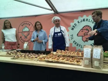 Elaboración de cocas en Bergen