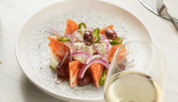 Ensalada griega en El Greco Bistrot