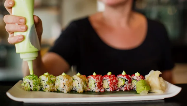 hasta ocho rolls diferentes para elegir en mediterrasian