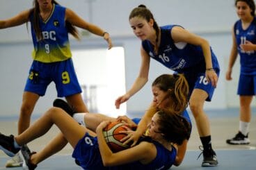Las chicas del Junior Femenino venciendo ante Ondara