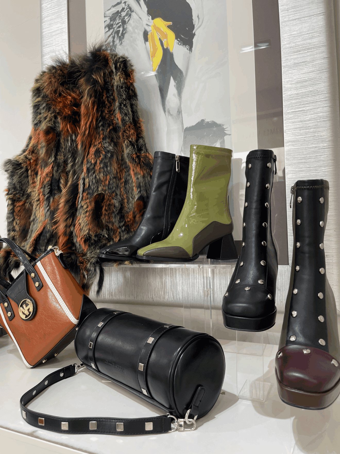 Noa Harmon zapatos y complementos en Dénia