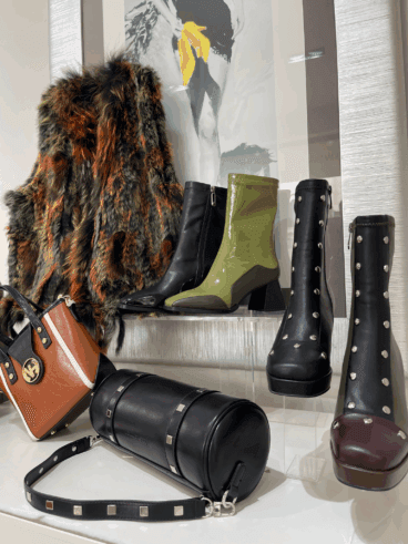 Noa Harmon zapatos y complementos en Dénia