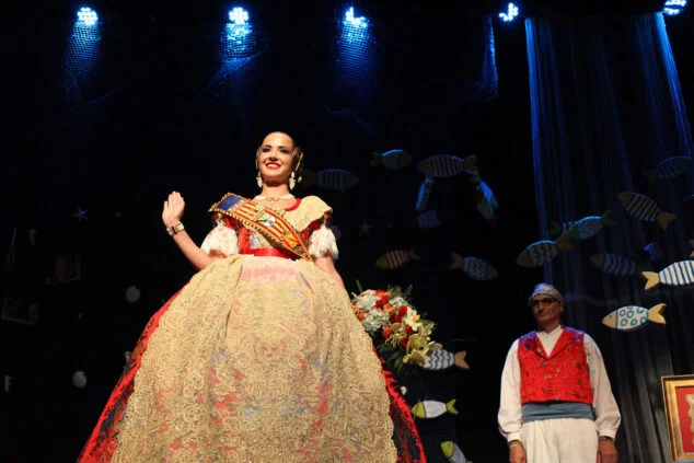 Image: Présentation d'Aida Gavilà en tant que Fallera Mayor de Dénia