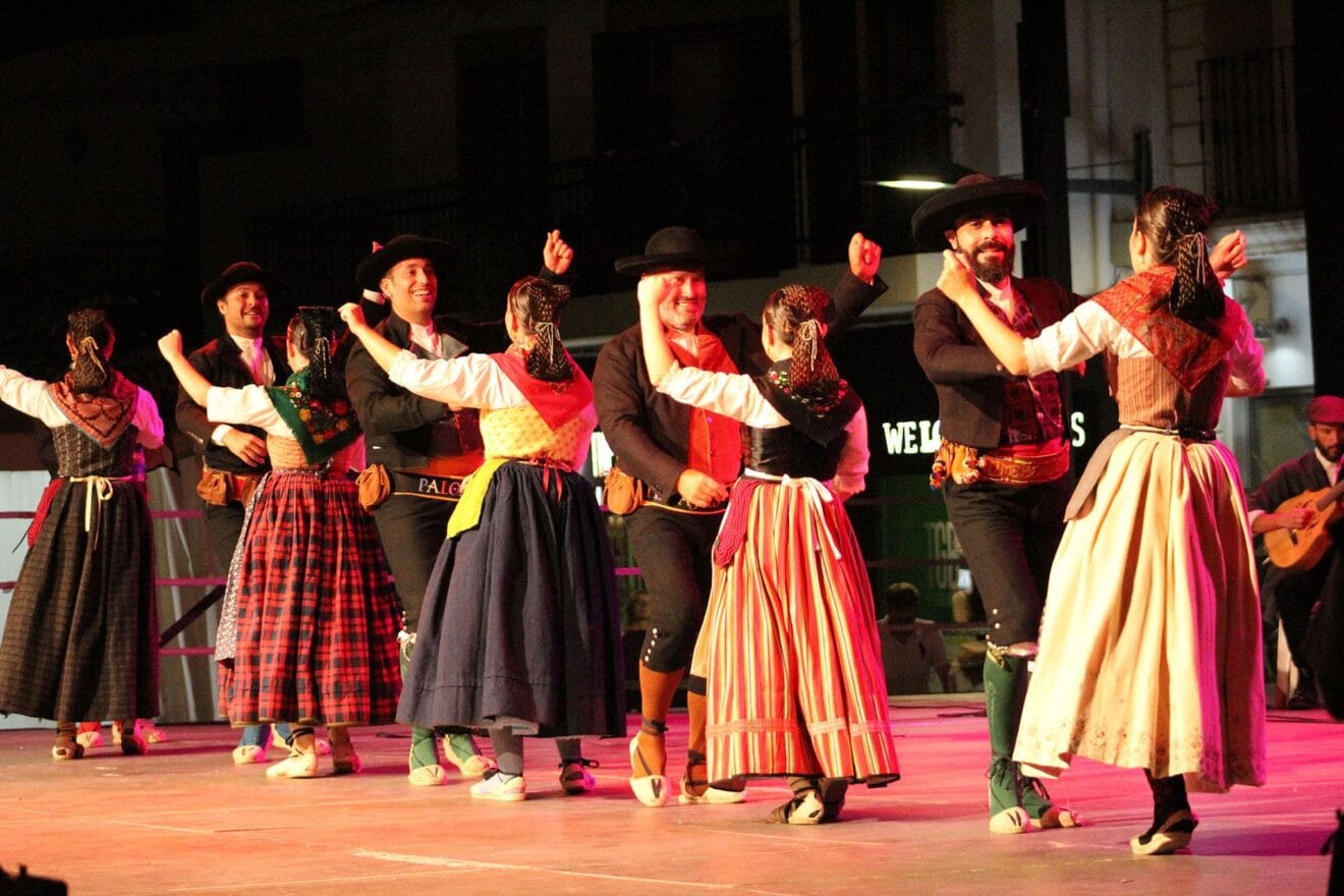 Rosa del Azafrán en la Mostra de Dansa Folklòrica de Dénia 03