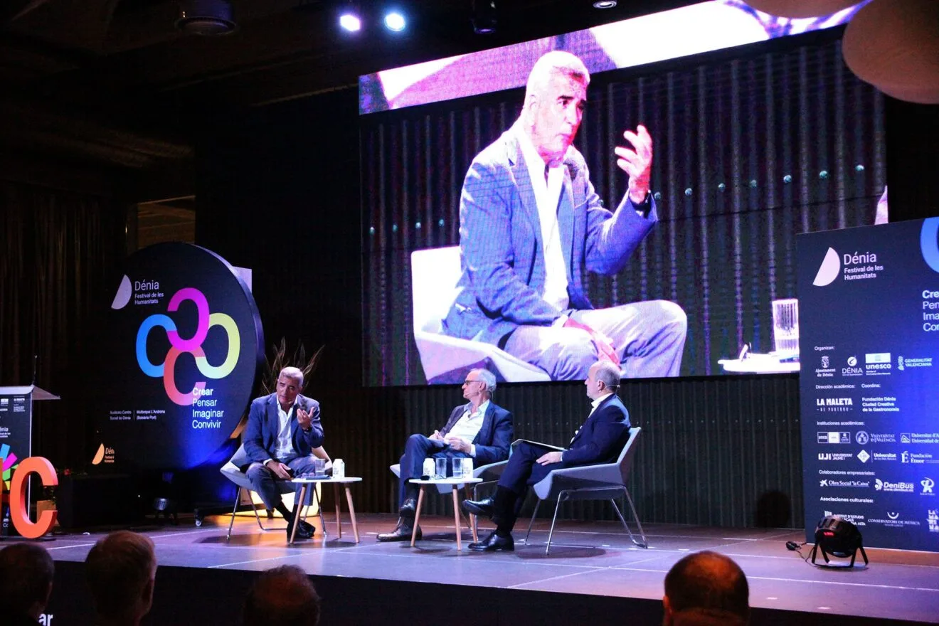Conferencia Hacia dónde muta el mundo empresarial 06