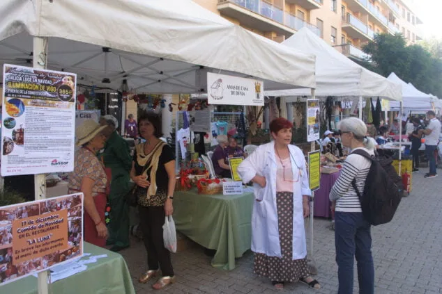 Cientos de personas asistieron a la nueva Feria de Asociaciones de Dénia 35 denia celebra la feria de asociaciones de 2022 17