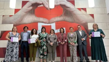 entrega del reconocimiento al departamento de salud de denia