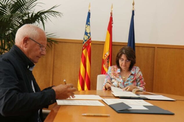 Imagen: Firma del Convenio con la Universidad de Alicante
