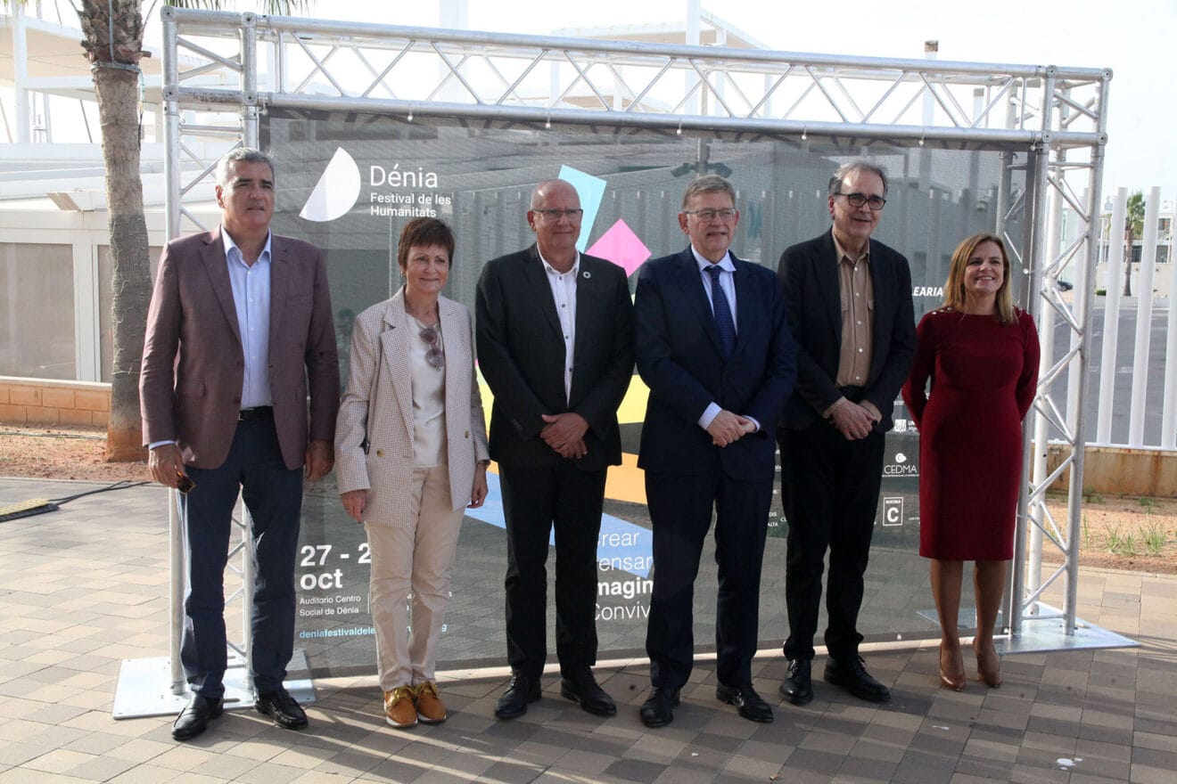 Inicio del acto inaugural del Dénia Festival de les Humanitats