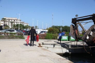 Jornada de limpieza de la costa de Dénia 03