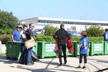 Jornada de limpieza de la costa de Dénia 04