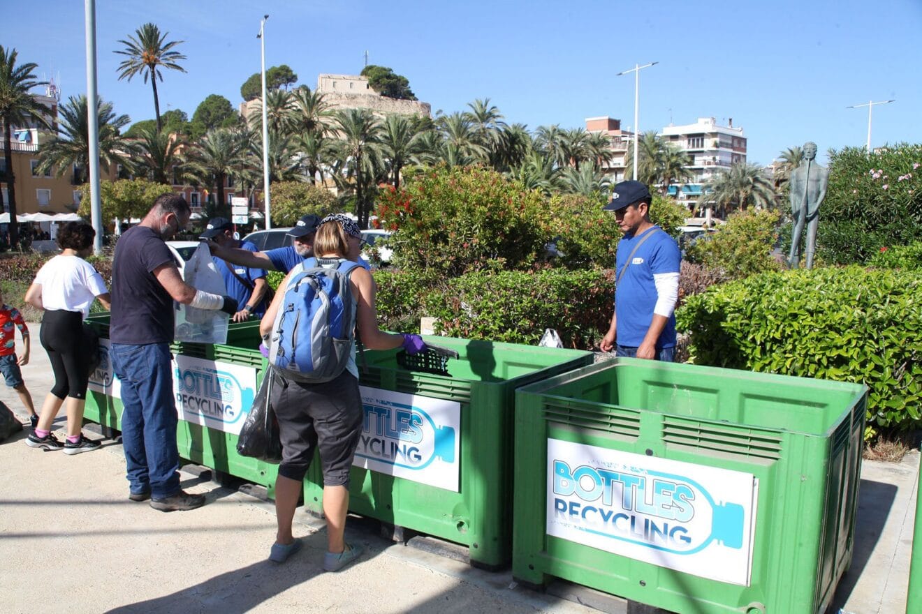 Jornada de limpieza de la costa de Dénia 06