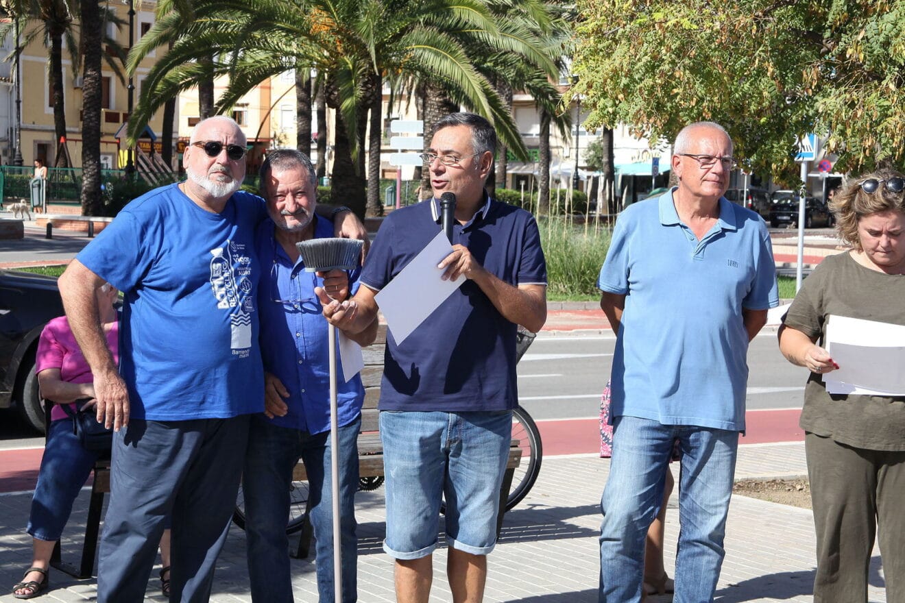 Jornada de limpieza de la costa de Dénia 39