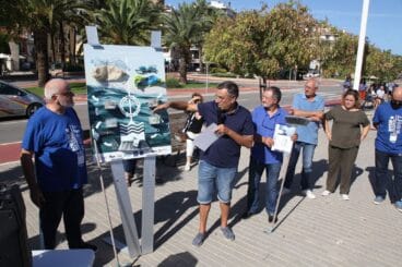 Jornada de limpieza de la costa de Dénia 43