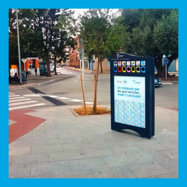 Nuevas papeleras, oficina y contenedores: las últimas novedades sobre el nuevo servicio de limpieza y recogida de Dénia 6 Imagen: Minipunto para reciclaje en Dénia